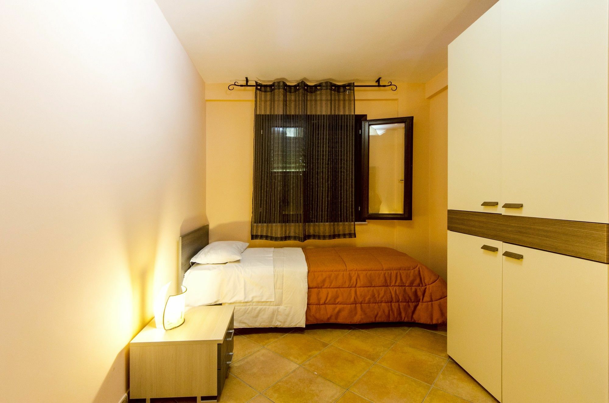 Residence Hydria Campofelice Di Roccella Ngoại thất bức ảnh